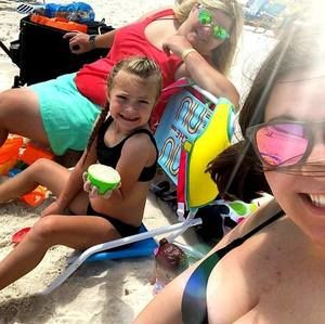 Meet your Posher, Carrie